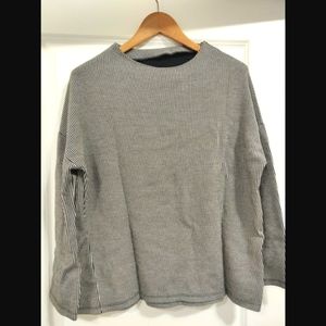 Zara sweater size M
